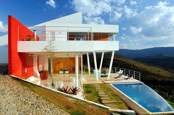 Contrafachadas de casas con pileta
